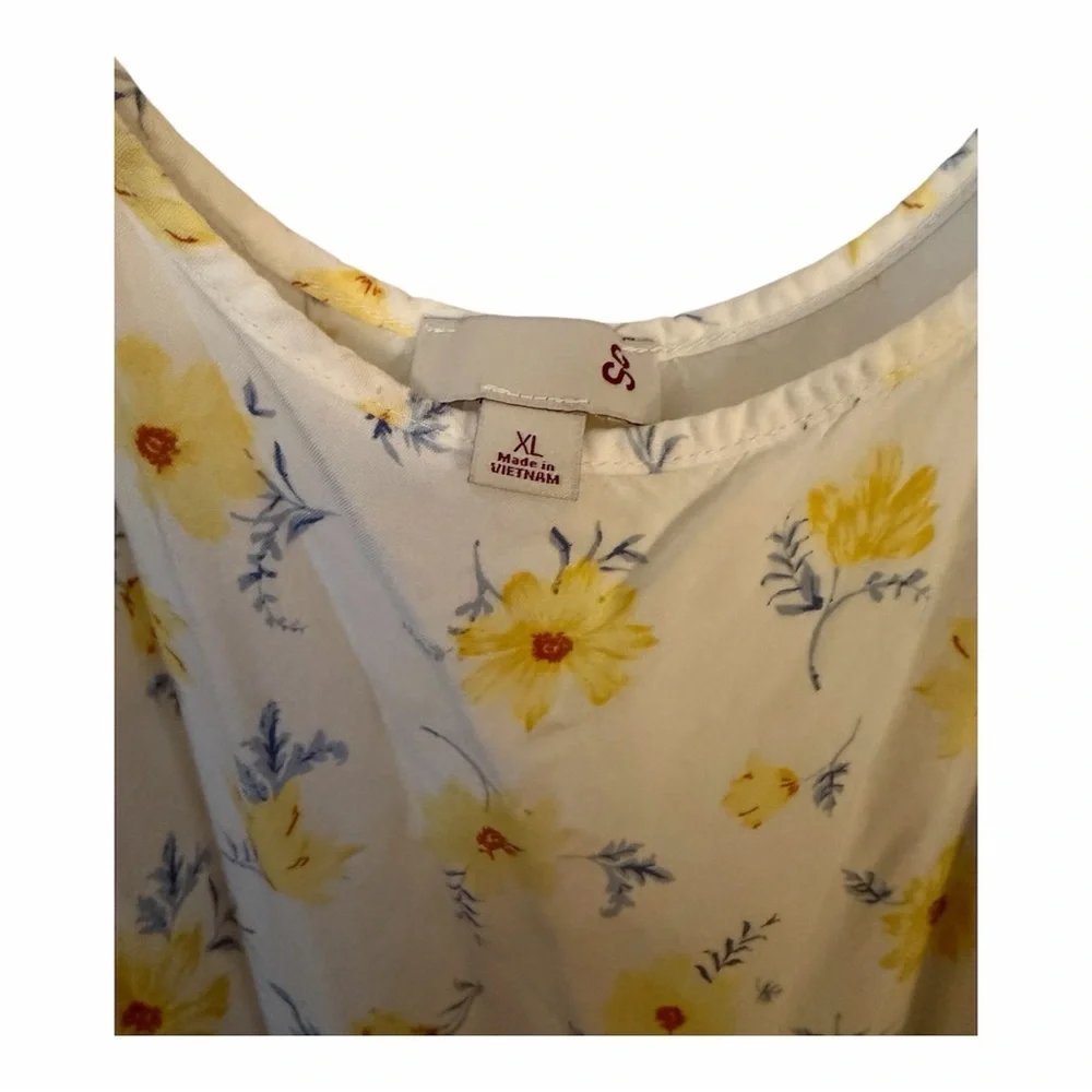 SO Yellow Floral Dress - Picture 2 of 4